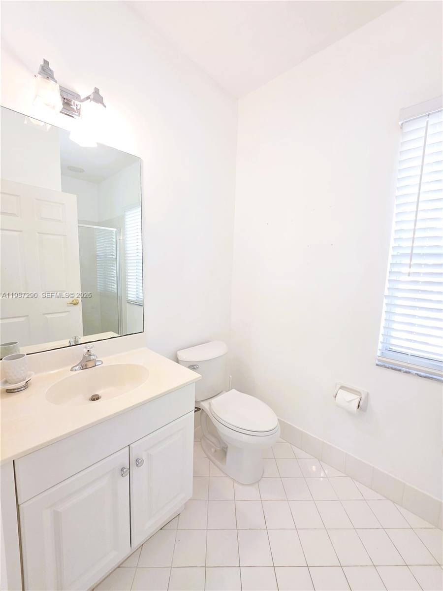 SAPPHIRE POINTE - DIAMOND - Residential Lease