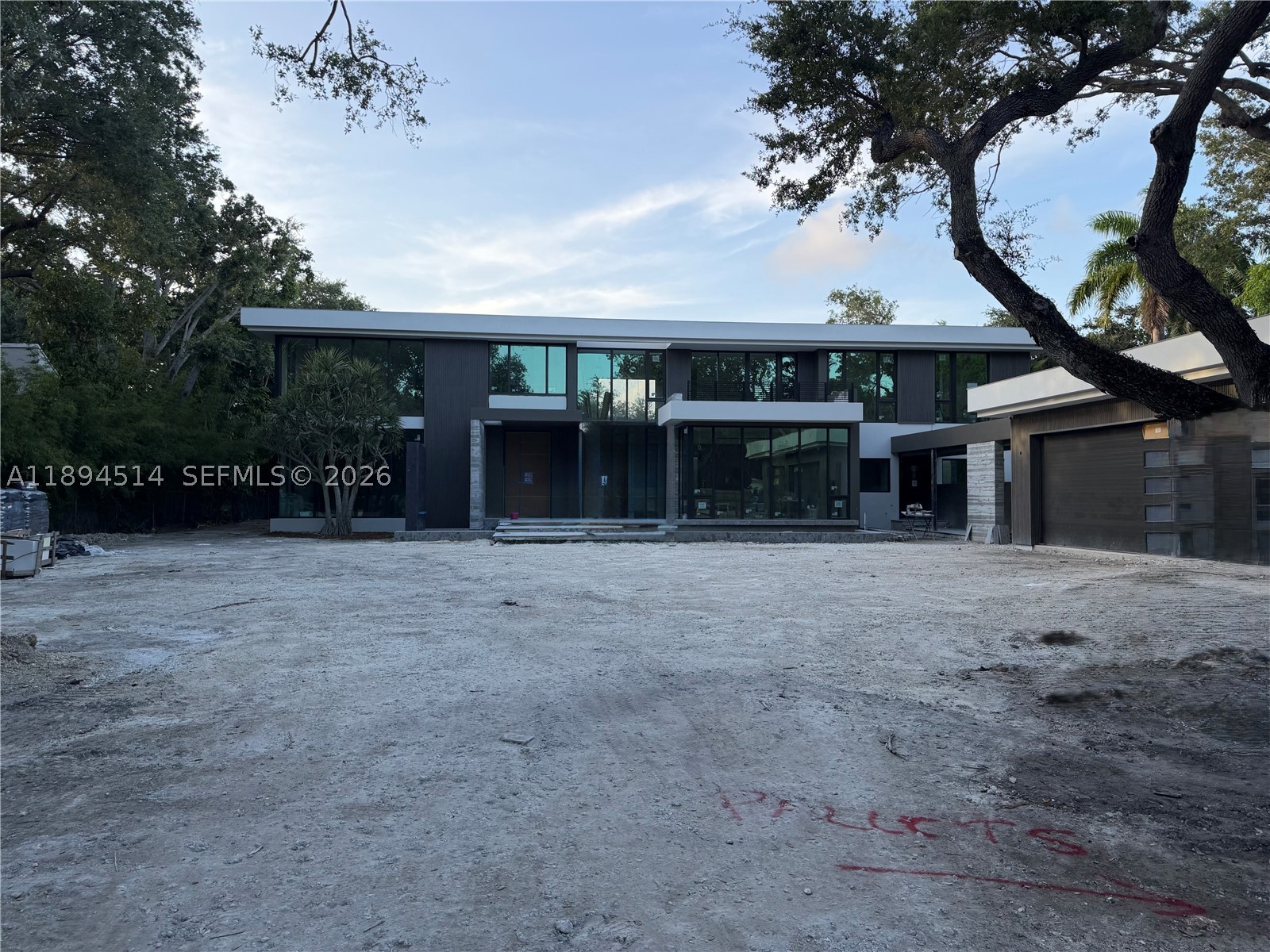 5095 SW 82nd St