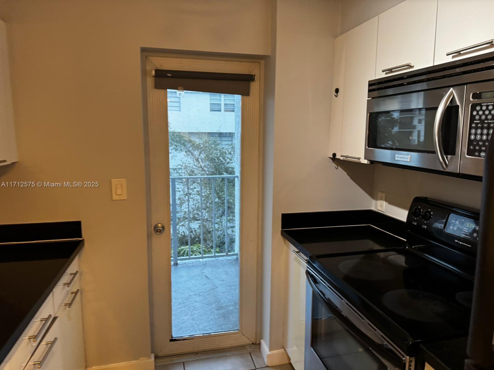 NIRVANA CONDO NO FIVE CON - Residential