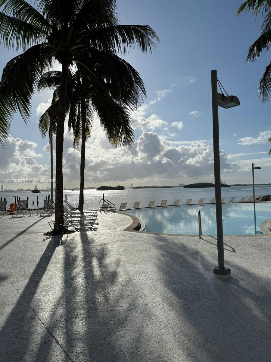 NIRVANA CONDO NO FIVE CON - Residential