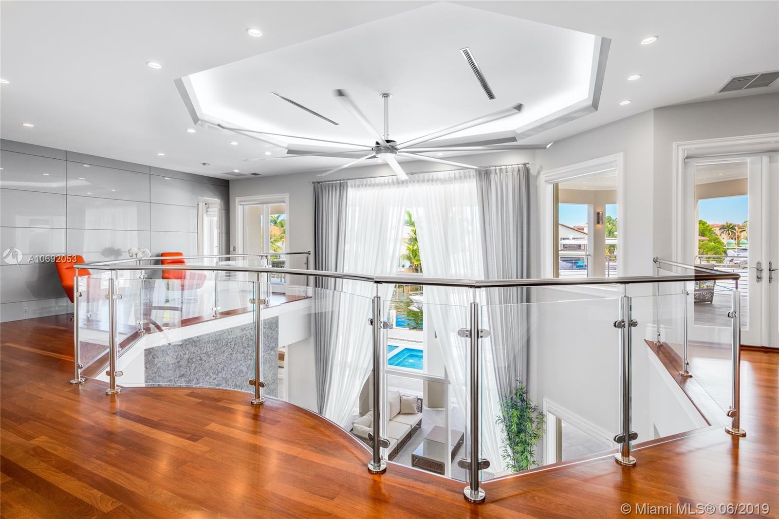 RIO VISTA ISLES - Residential