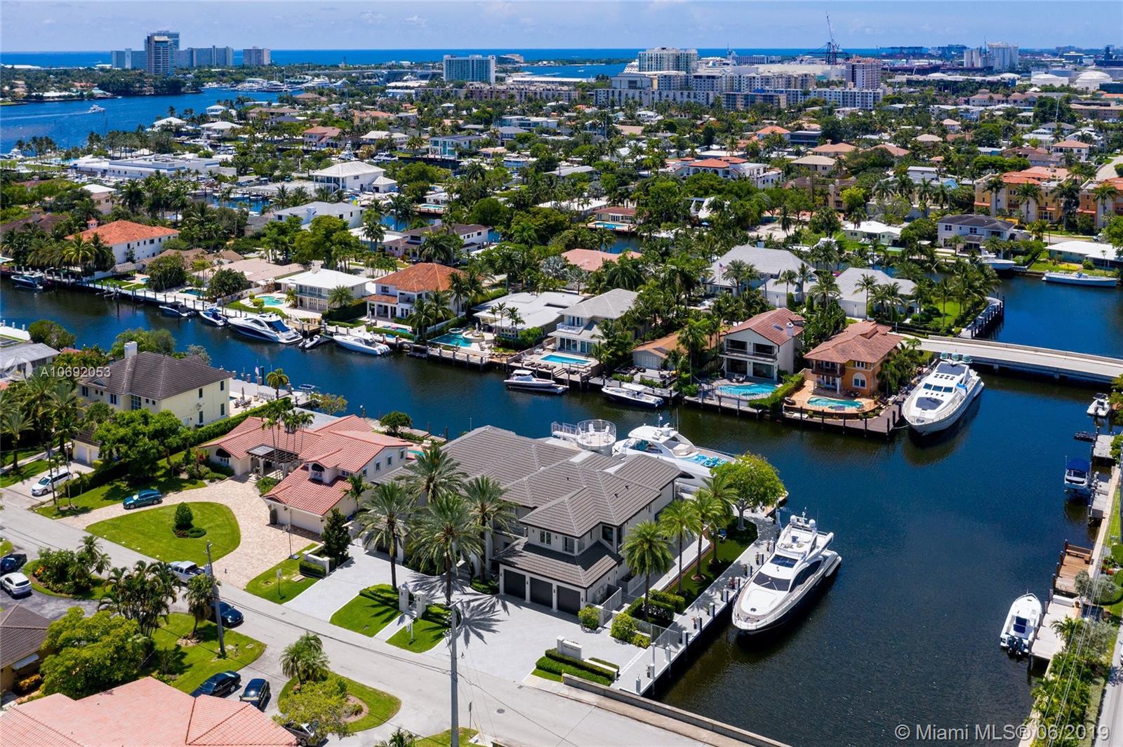 RIO VISTA ISLES - Residential