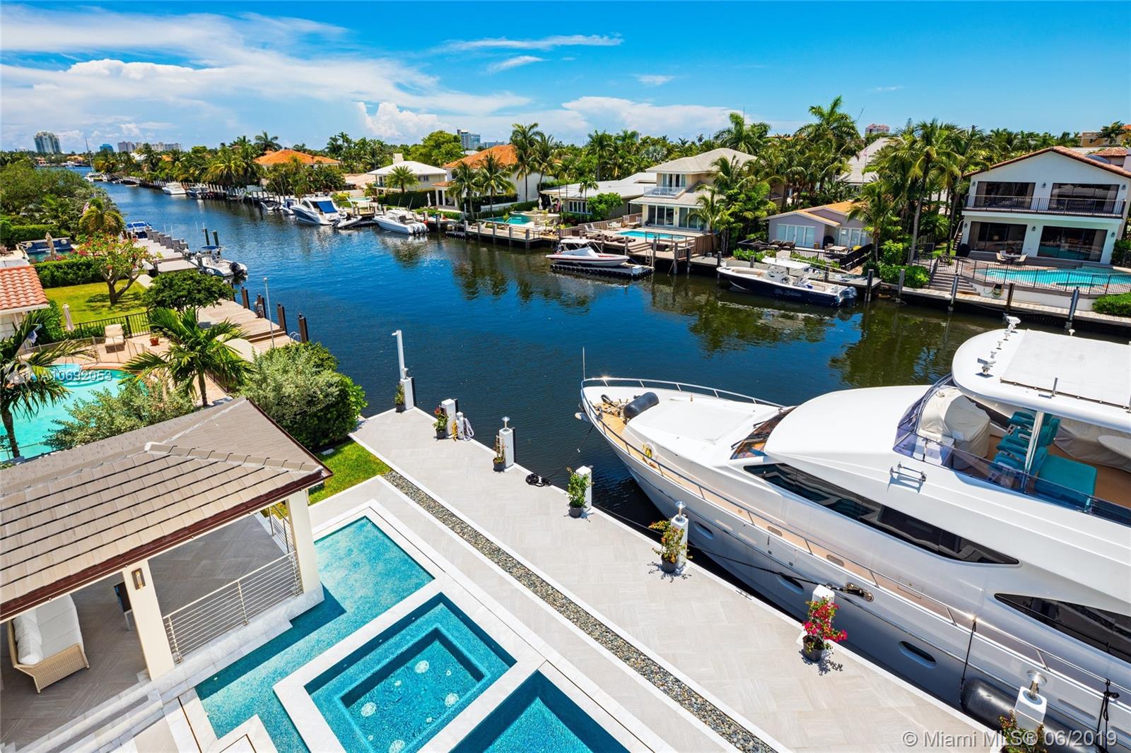 RIO VISTA ISLES - Residential