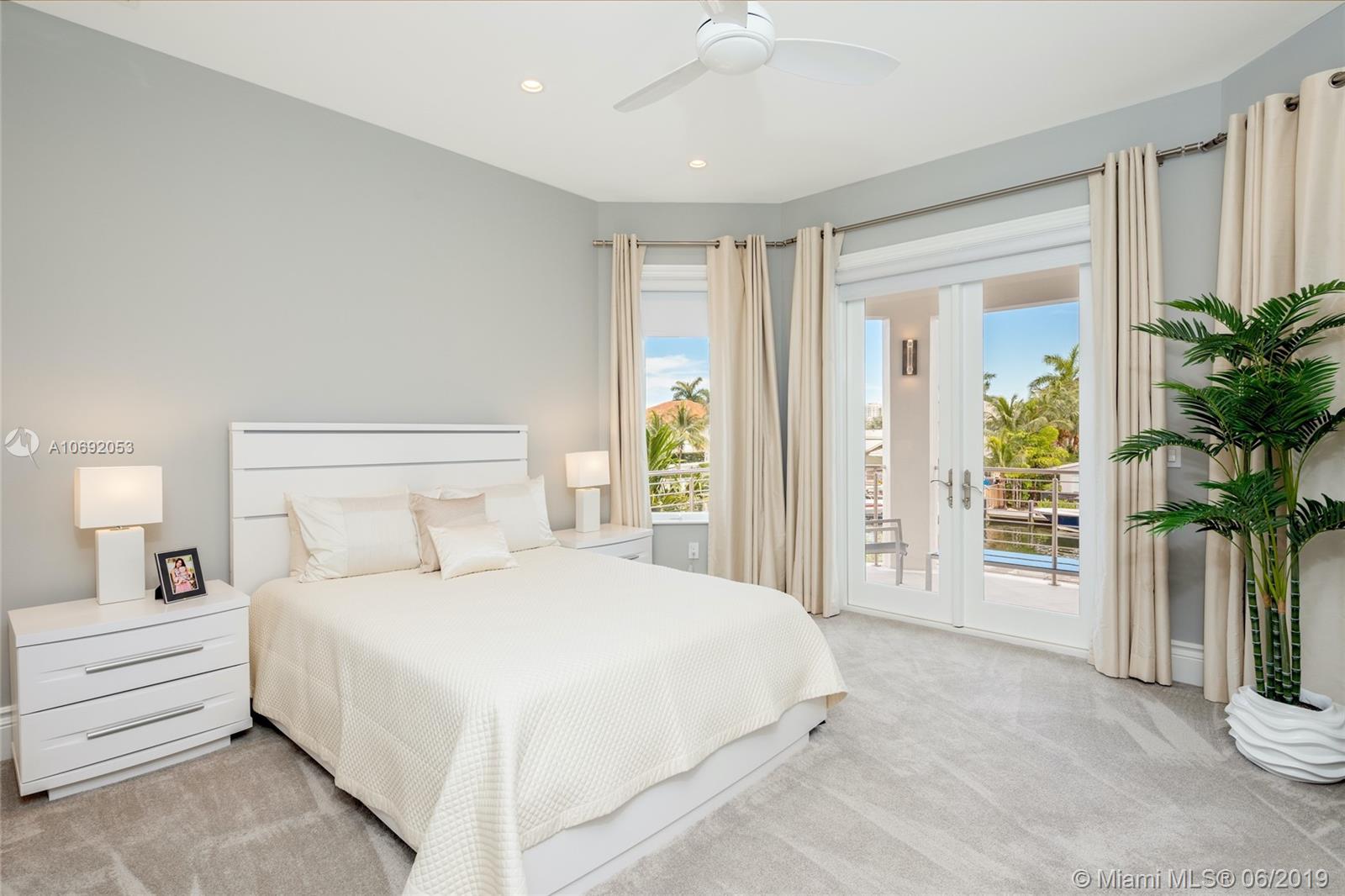 RIO VISTA ISLES - Residential