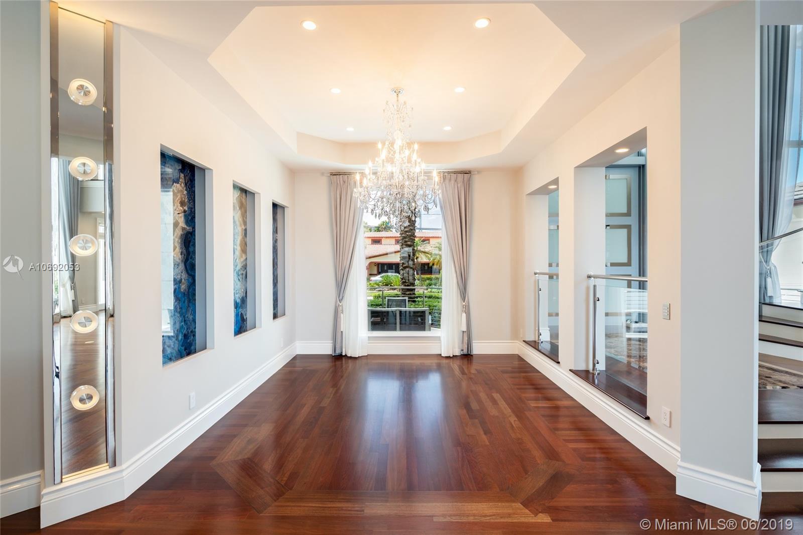 RIO VISTA ISLES - Residential