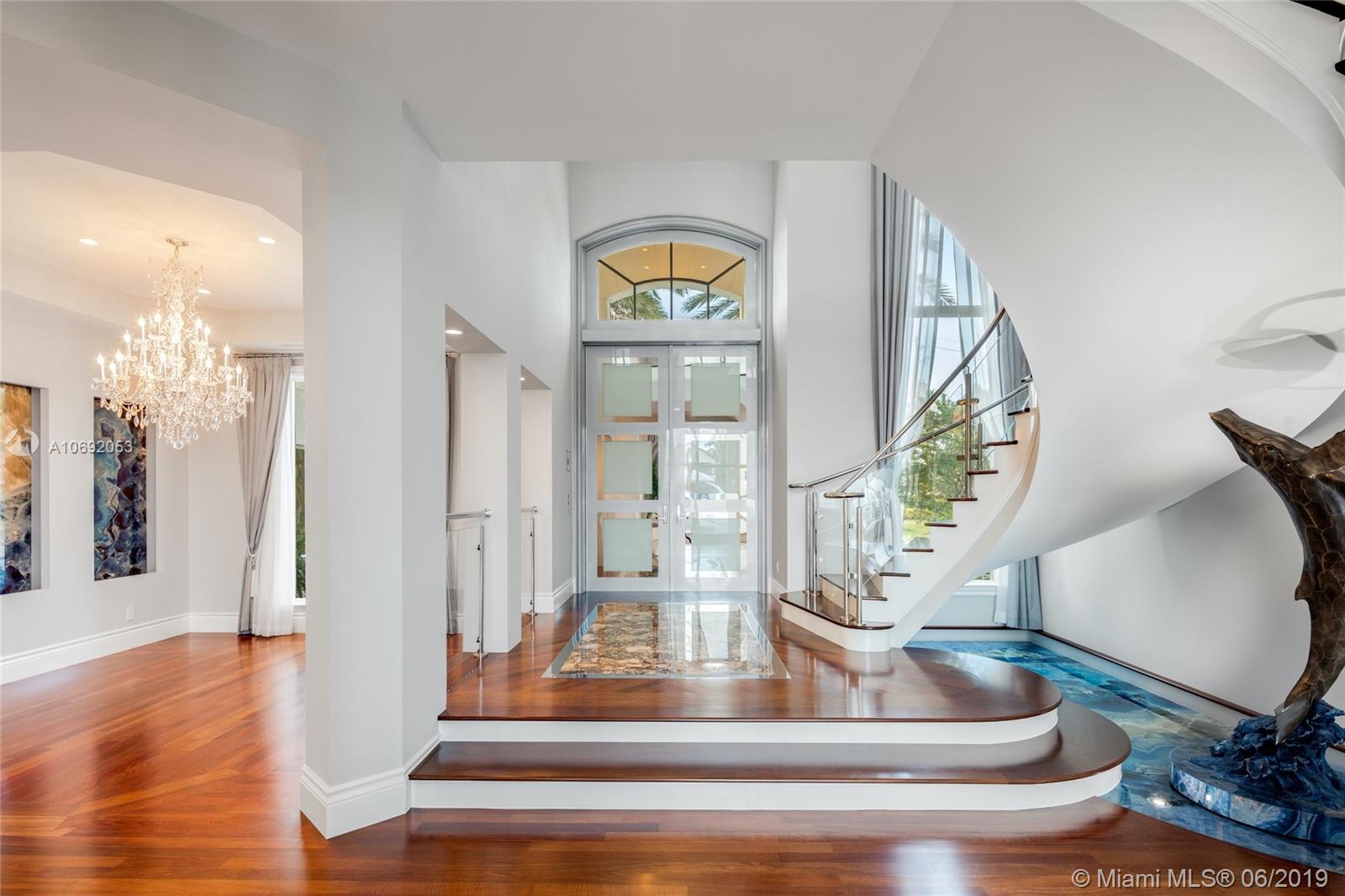 RIO VISTA ISLES - Residential