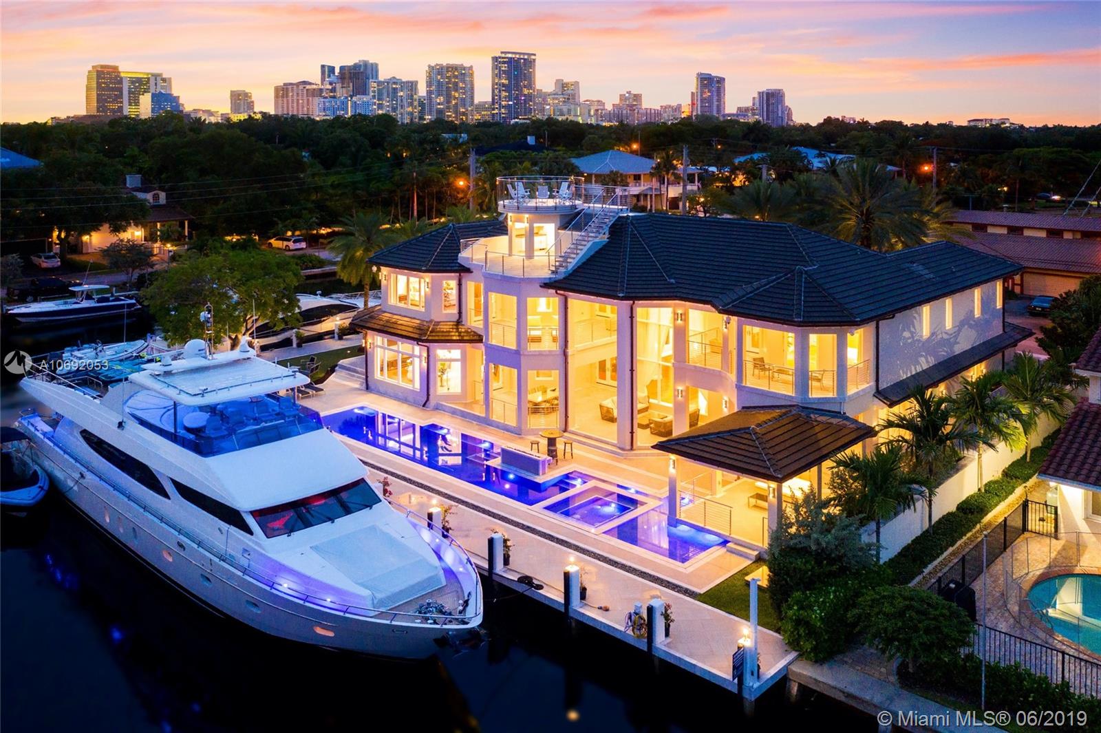 RIO VISTA ISLES - Residential