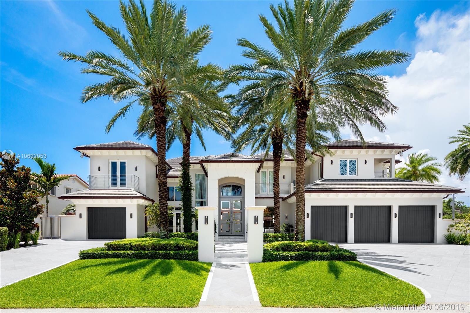 RIO VISTA ISLES - Residential