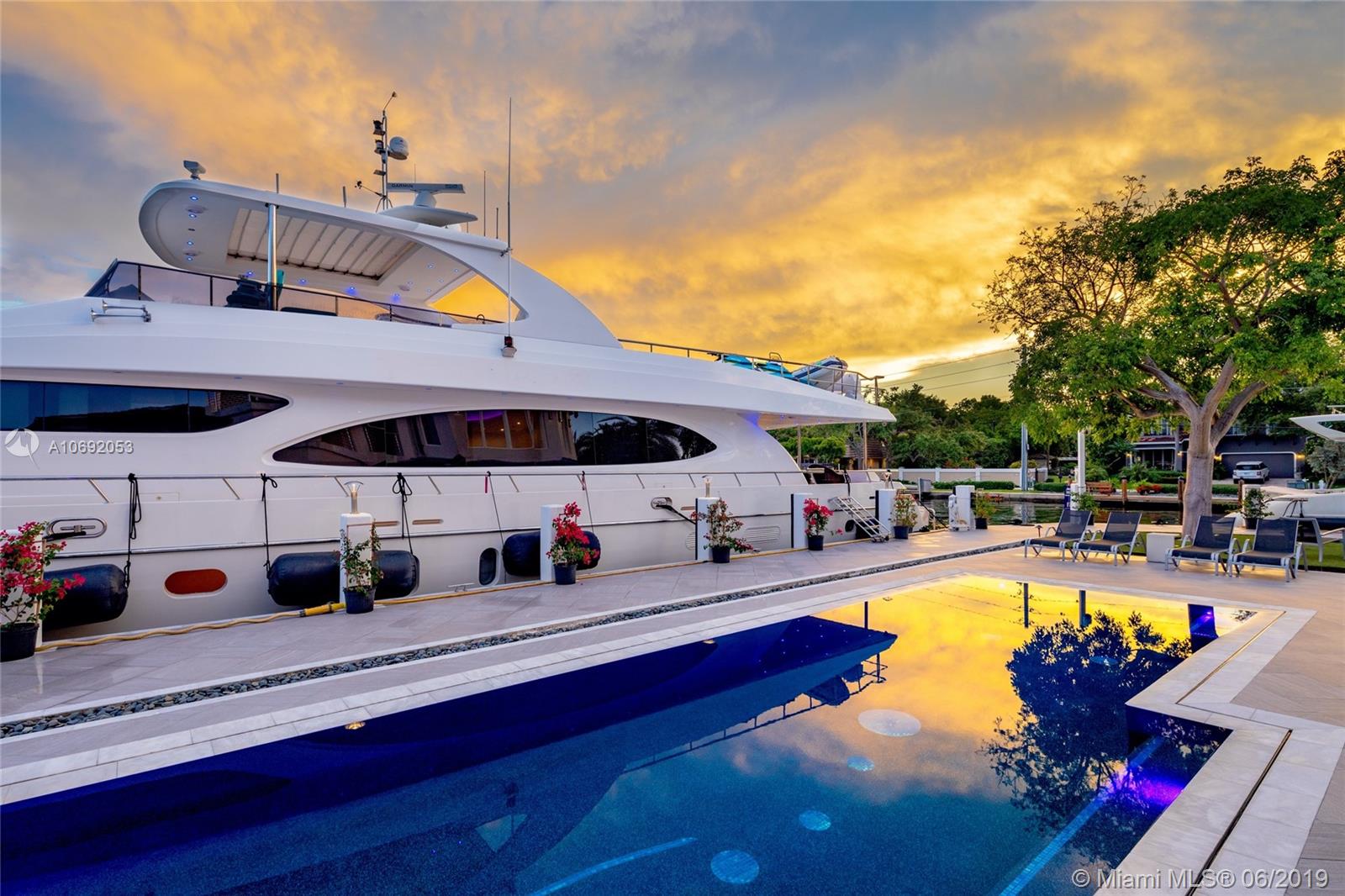 RIO VISTA ISLES - Residential