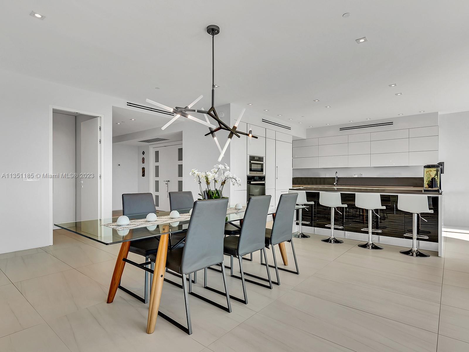 THE PALACE AT BAL HARBOUR - Residential