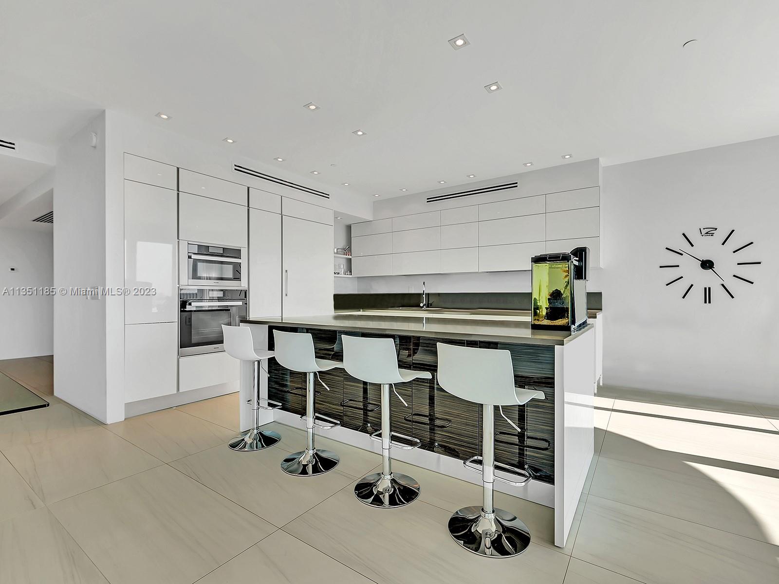 THE PALACE AT BAL HARBOUR - Residential