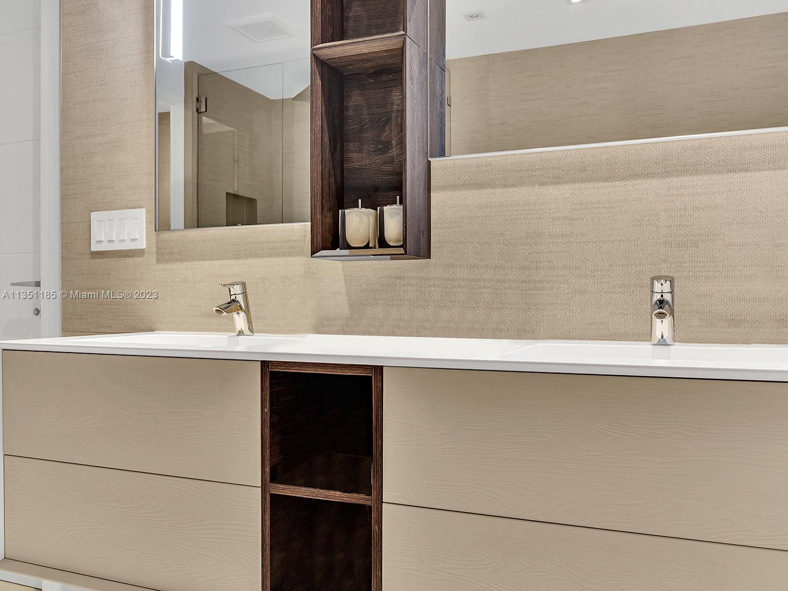 THE PALACE AT BAL HARBOUR - Residential