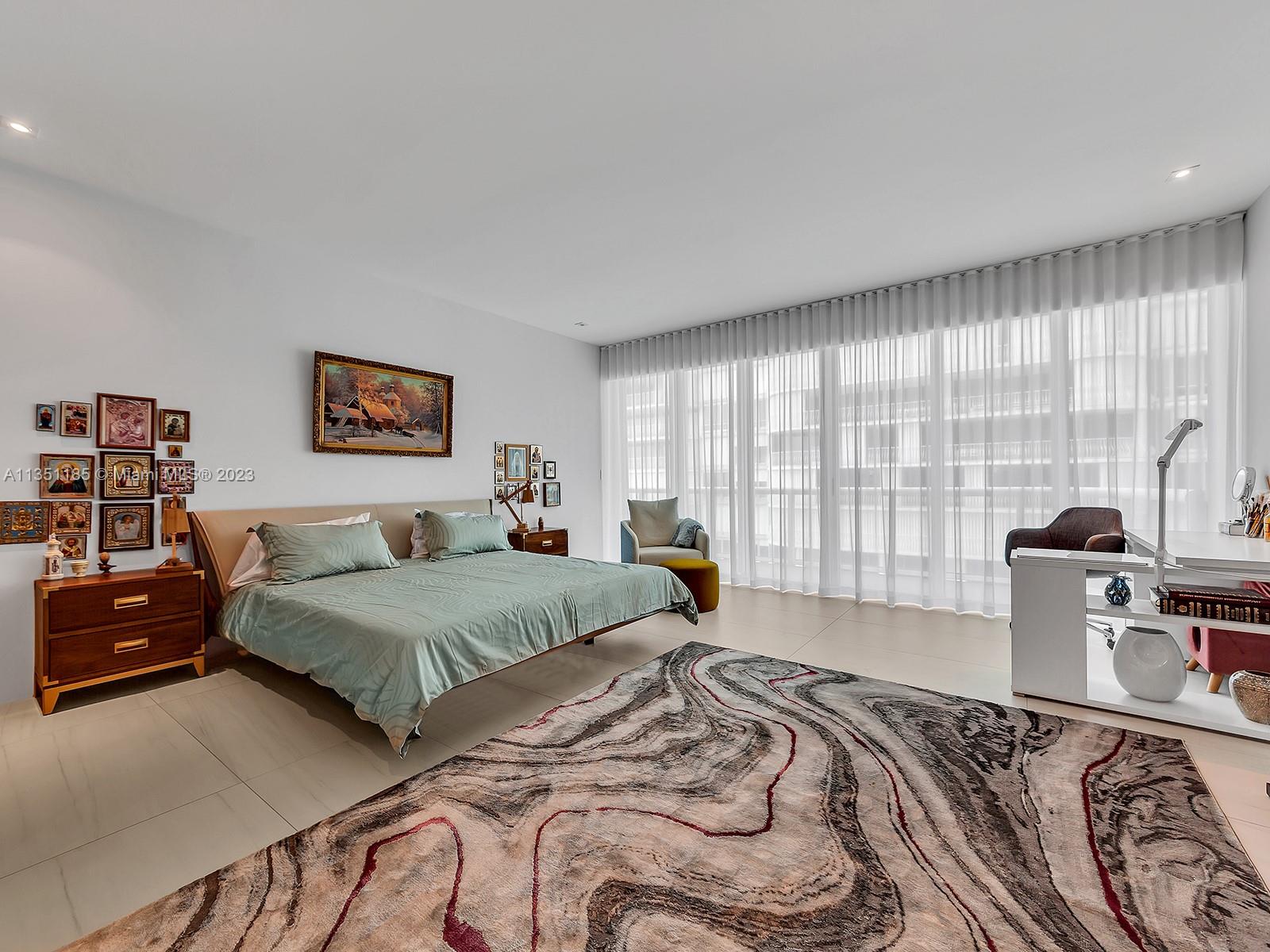 THE PALACE AT BAL HARBOUR - Residential