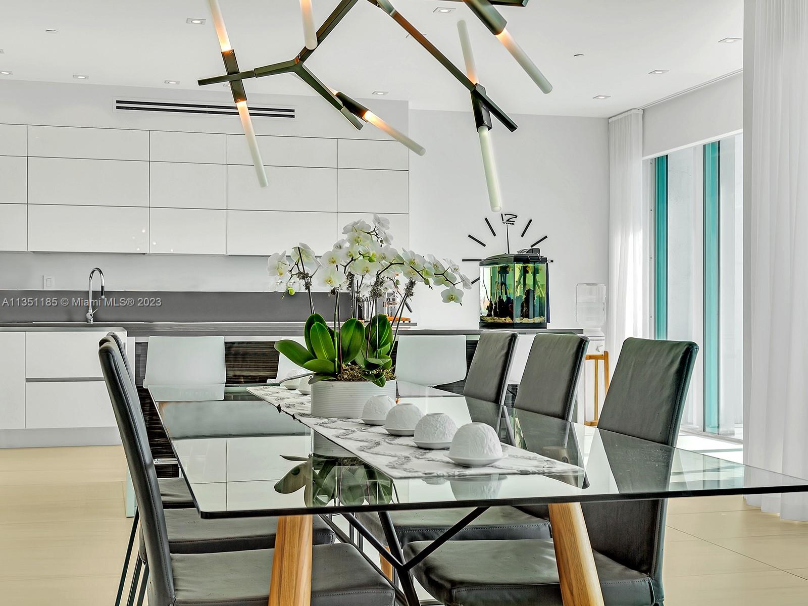 THE PALACE AT BAL HARBOUR - Residential