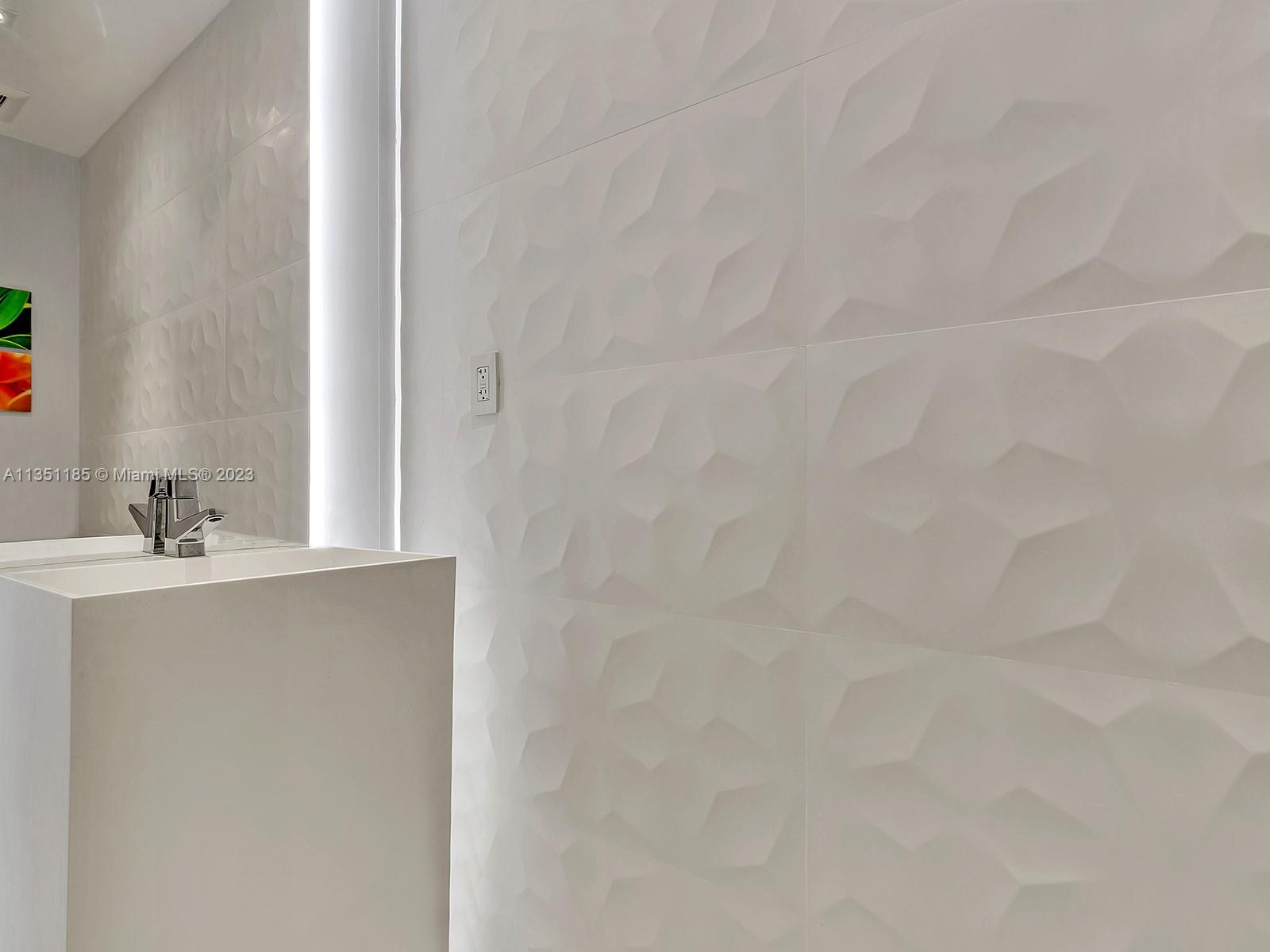 THE PALACE AT BAL HARBOUR - Residential