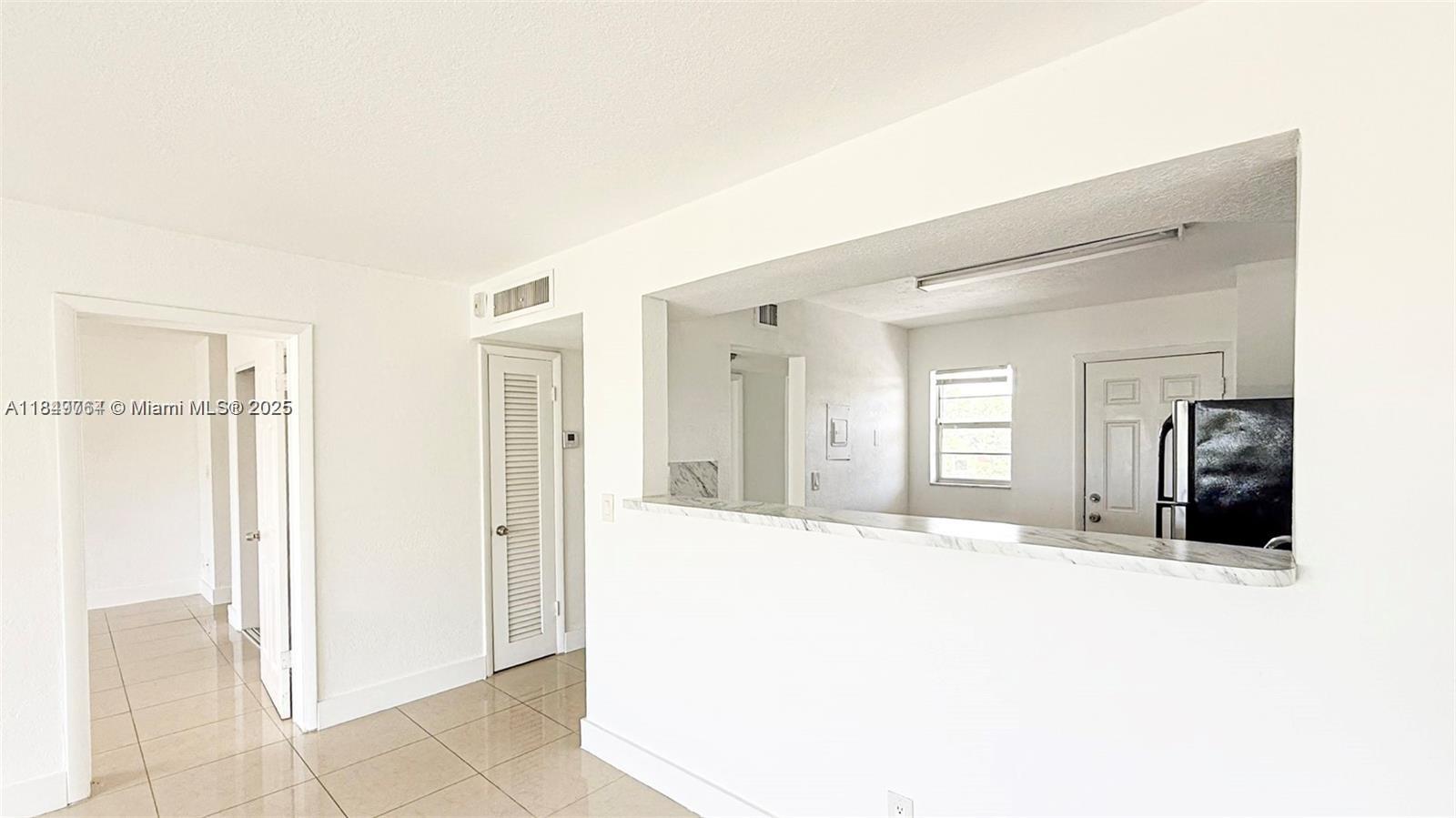 SIXTH HORIZONS CONDO - Residential