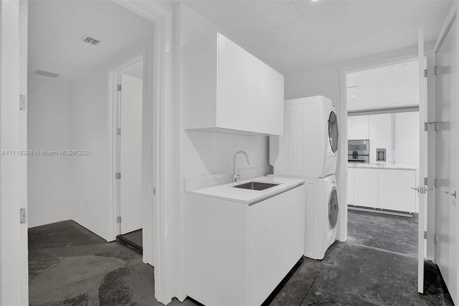 OCEANA BAL HARBOUR CONDO - Residential