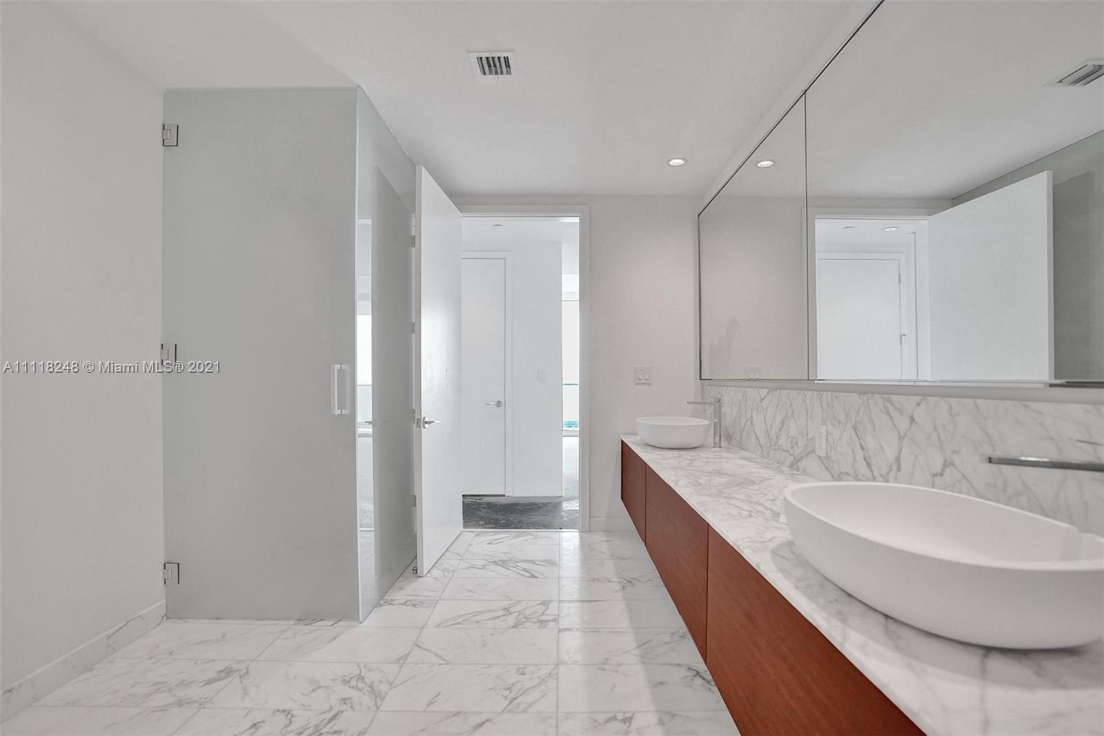 OCEANA BAL HARBOUR CONDO - Residential