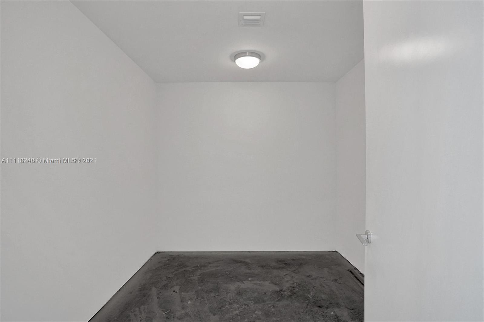 OCEANA BAL HARBOUR CONDO - Residential