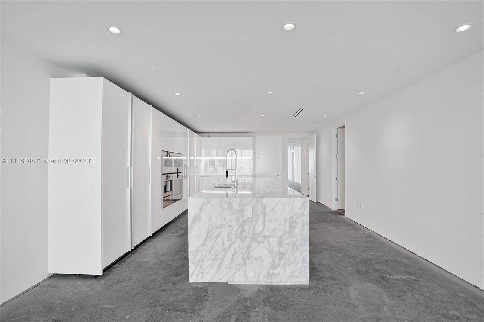 OCEANA BAL HARBOUR CONDO - Residential