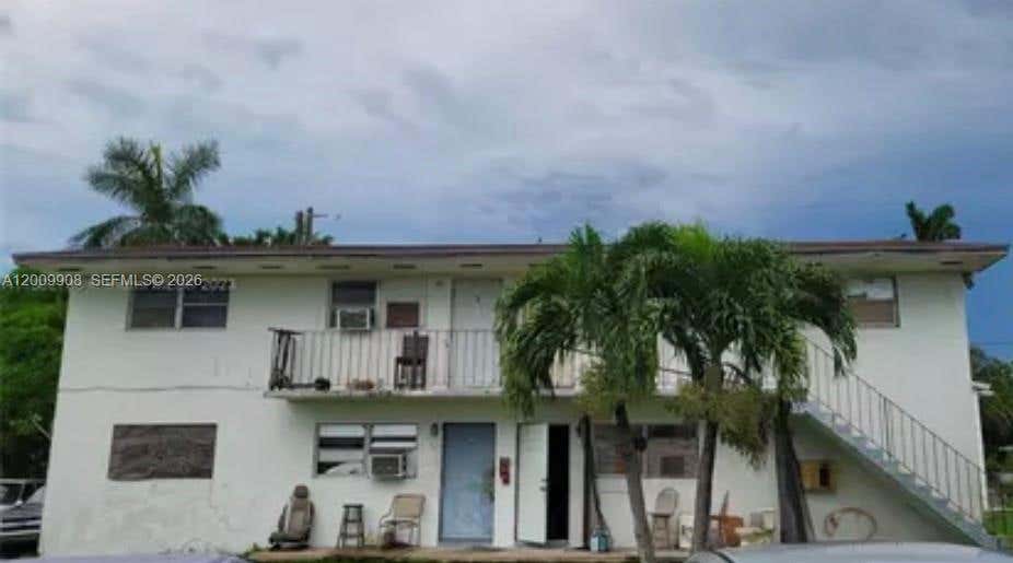 Photo of 688 SW 6th St, Belle Glade, FL 33430 (MLS # A12009908)