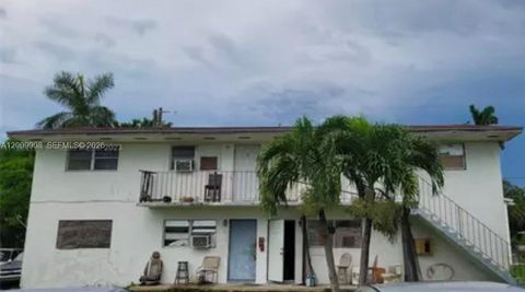 688 SW 6th St Belle Glade FL 33430