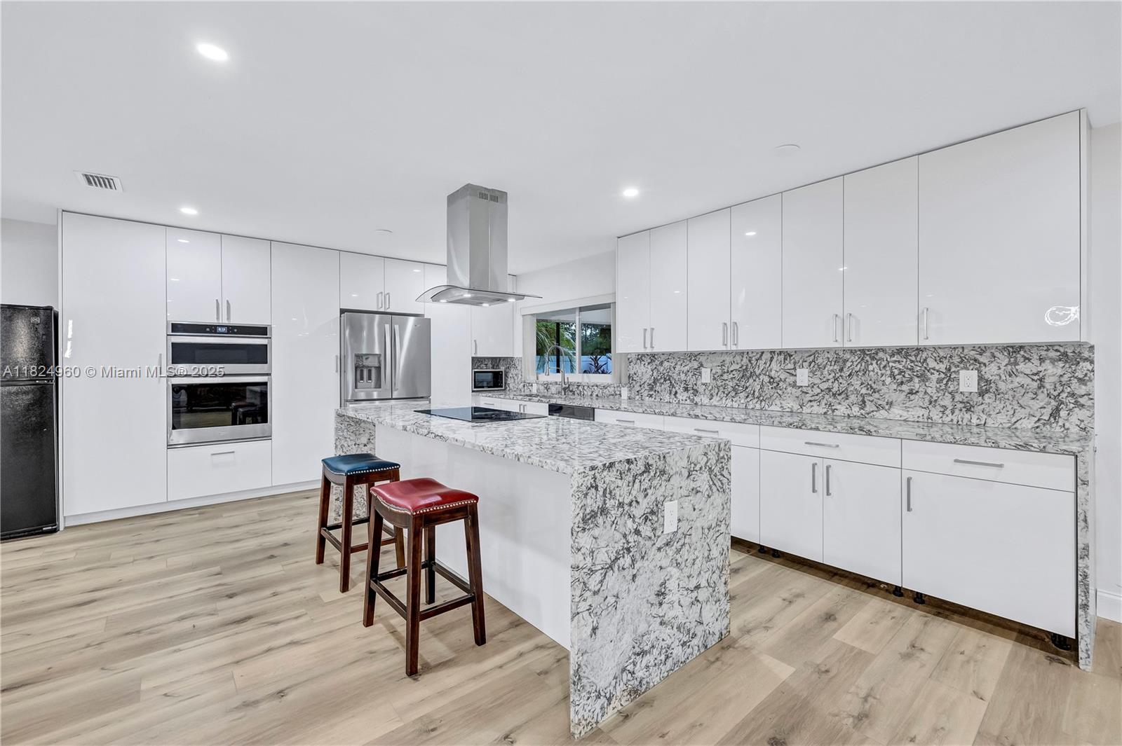 3211 Calle Largo Dr