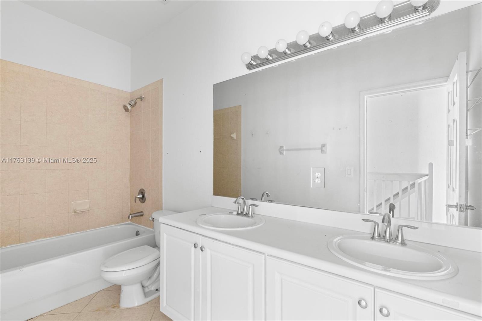 BAYWINDS OF ABACO - Residential