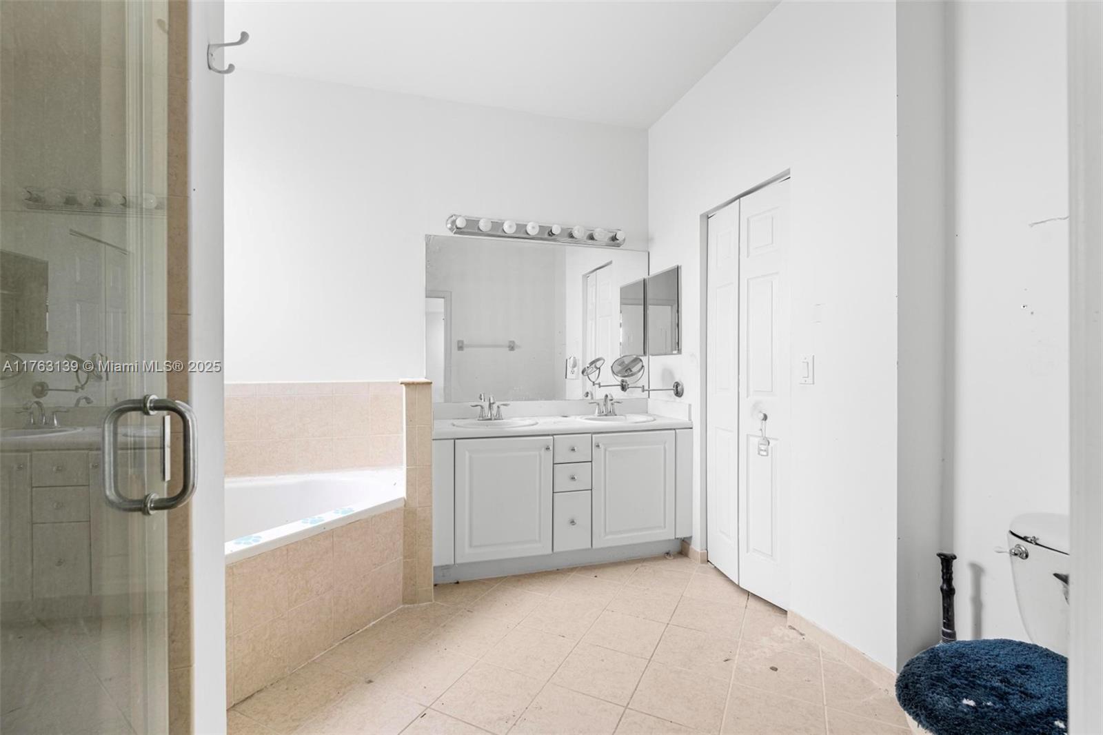 BAYWINDS OF ABACO - Residential