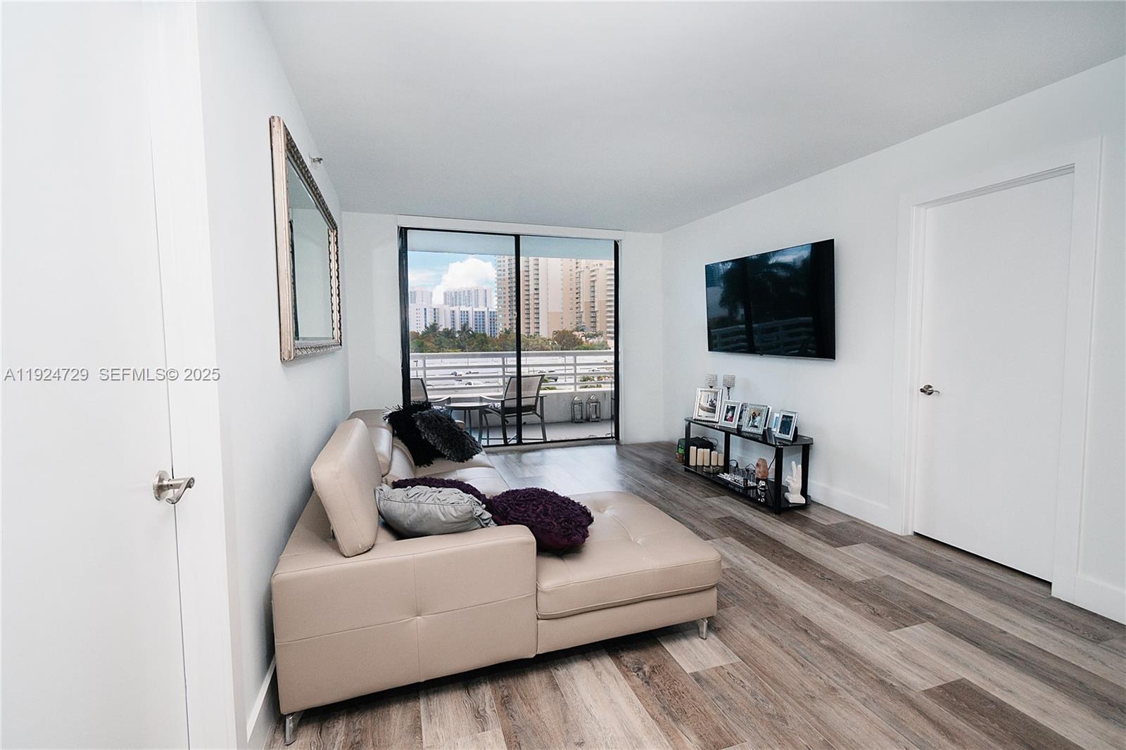 Properties 3 3300 NE 192nd St 515