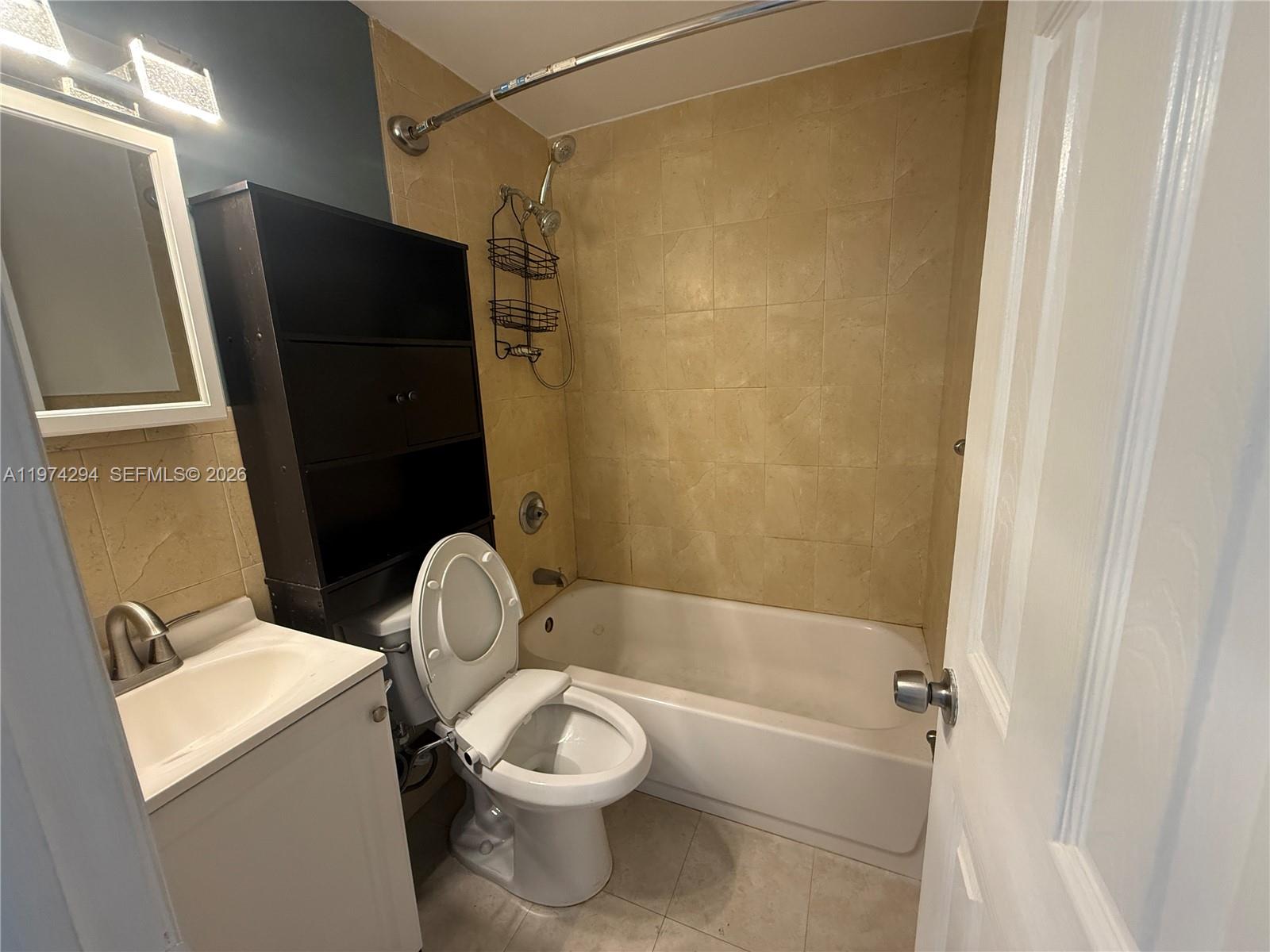 DURNIERS SUB SEC 2 - Residential Lease