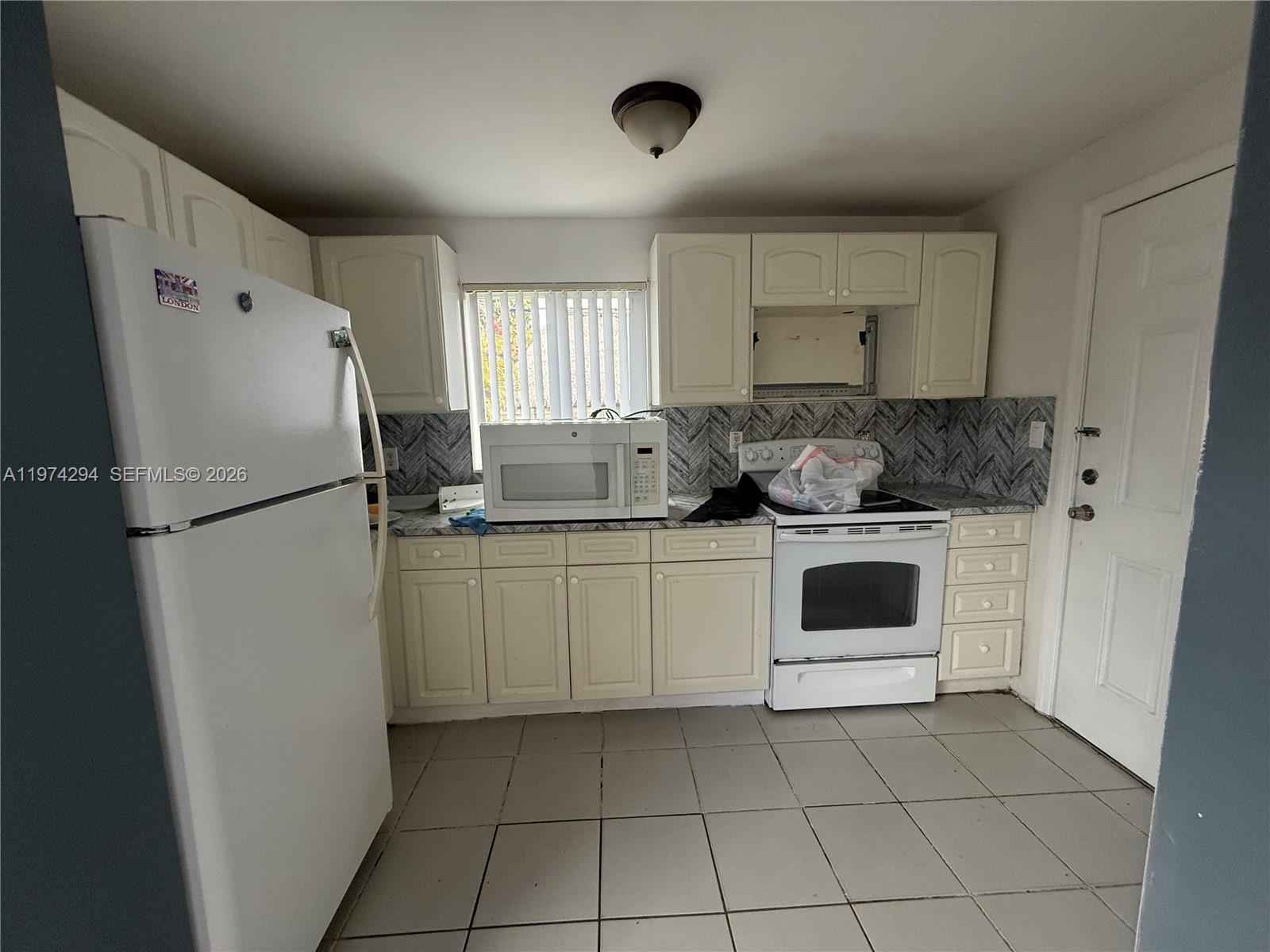 DURNIERS SUB SEC 2 - Residential Lease