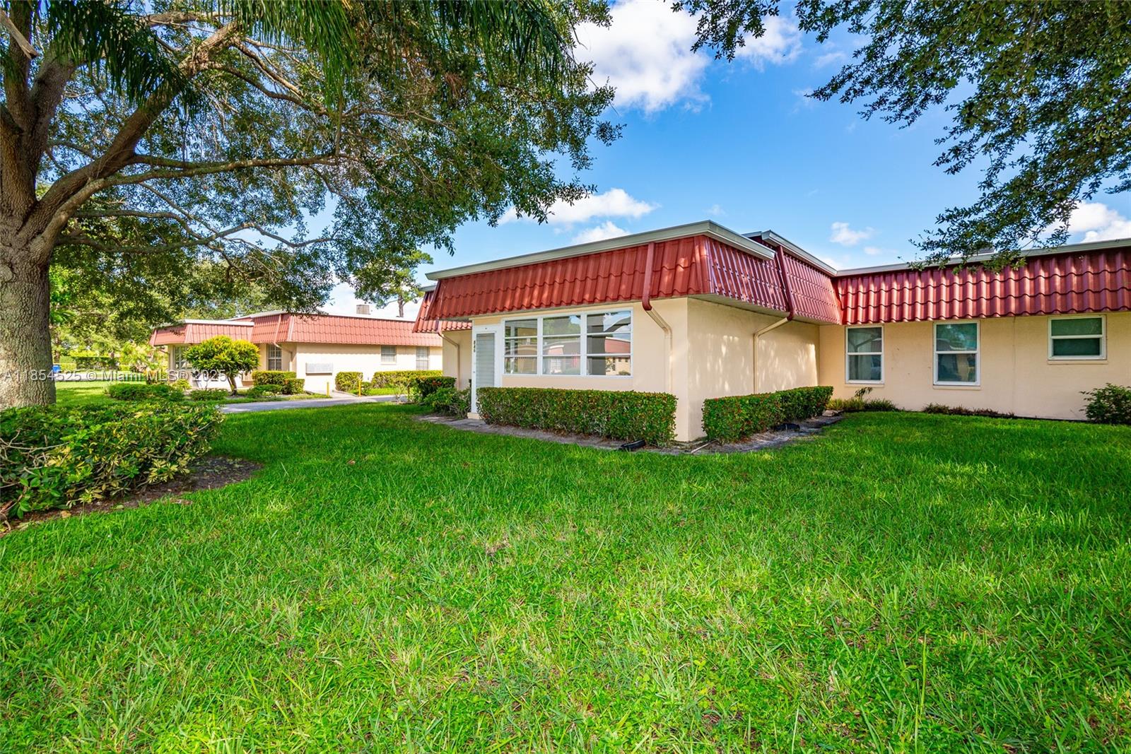 COVERED BRIDGE CONDO - Residential