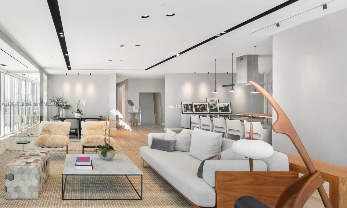 4701 NORTH MERIDIAN CONDO - Residential Lease