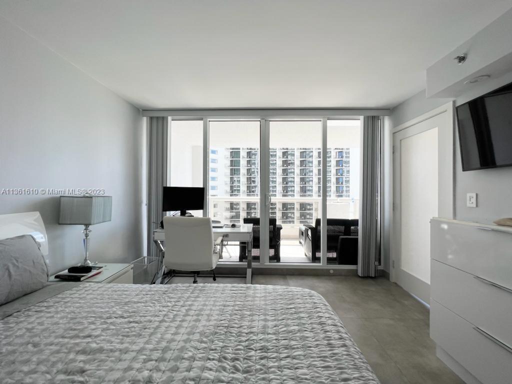 VENETIAN CONDO THE GRAND - Residential Lease
