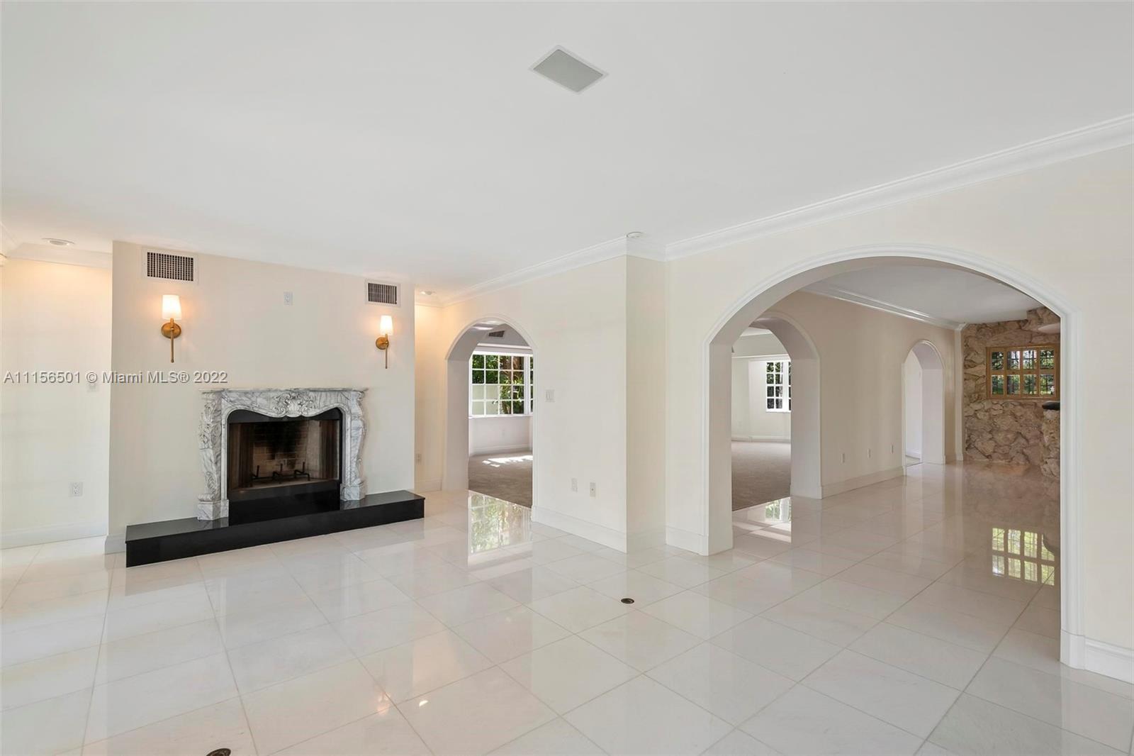 CORAL GABLES COUNTRY CLUB - Residential