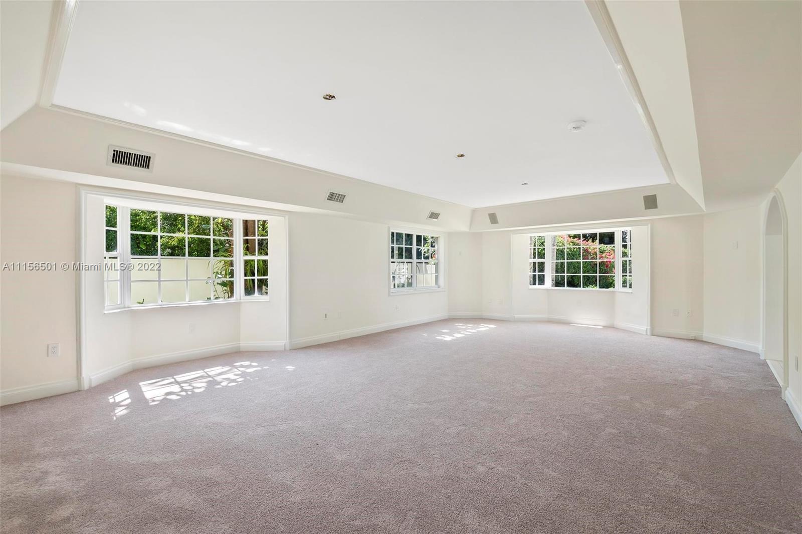 CORAL GABLES COUNTRY CLUB - Residential