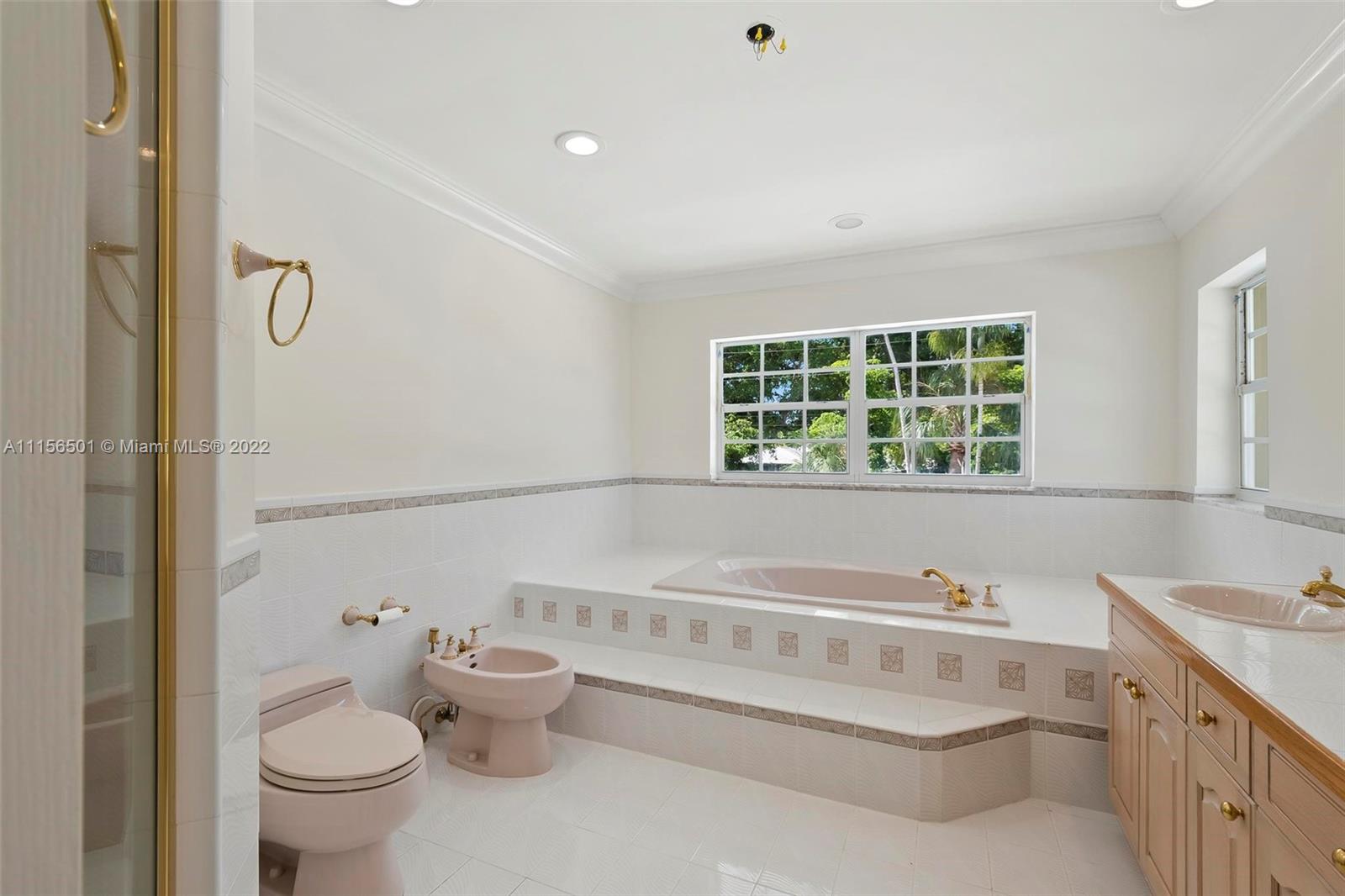 CORAL GABLES COUNTRY CLUB - Residential