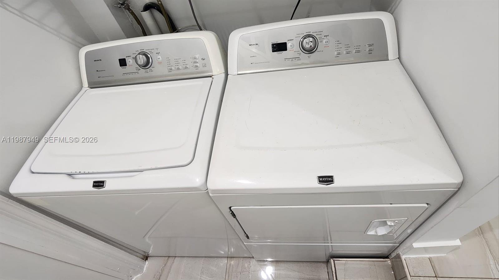 TOWNHOUSES AT JACARANDA C - Residential Lease