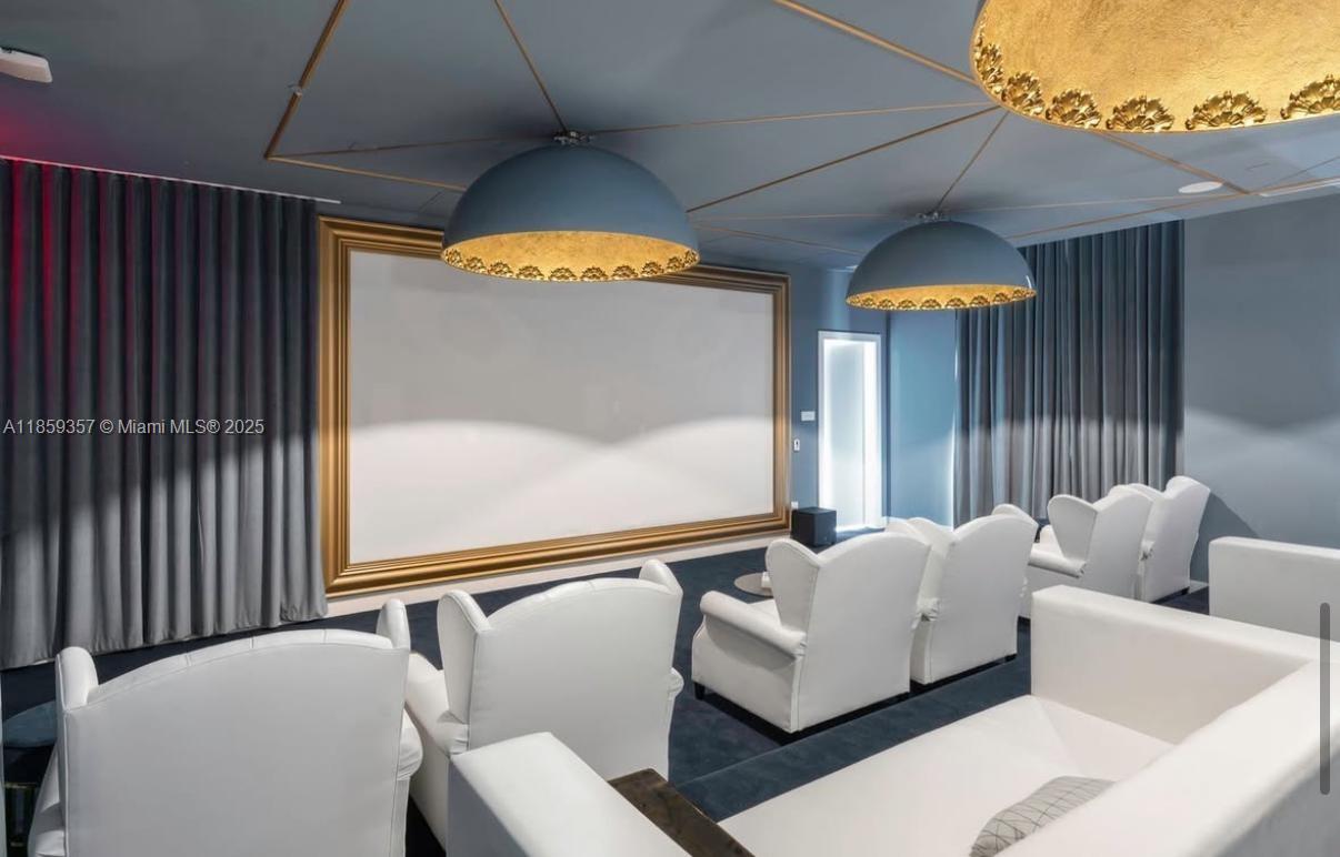 METROPICA NORTH TOWER ONE - Residential