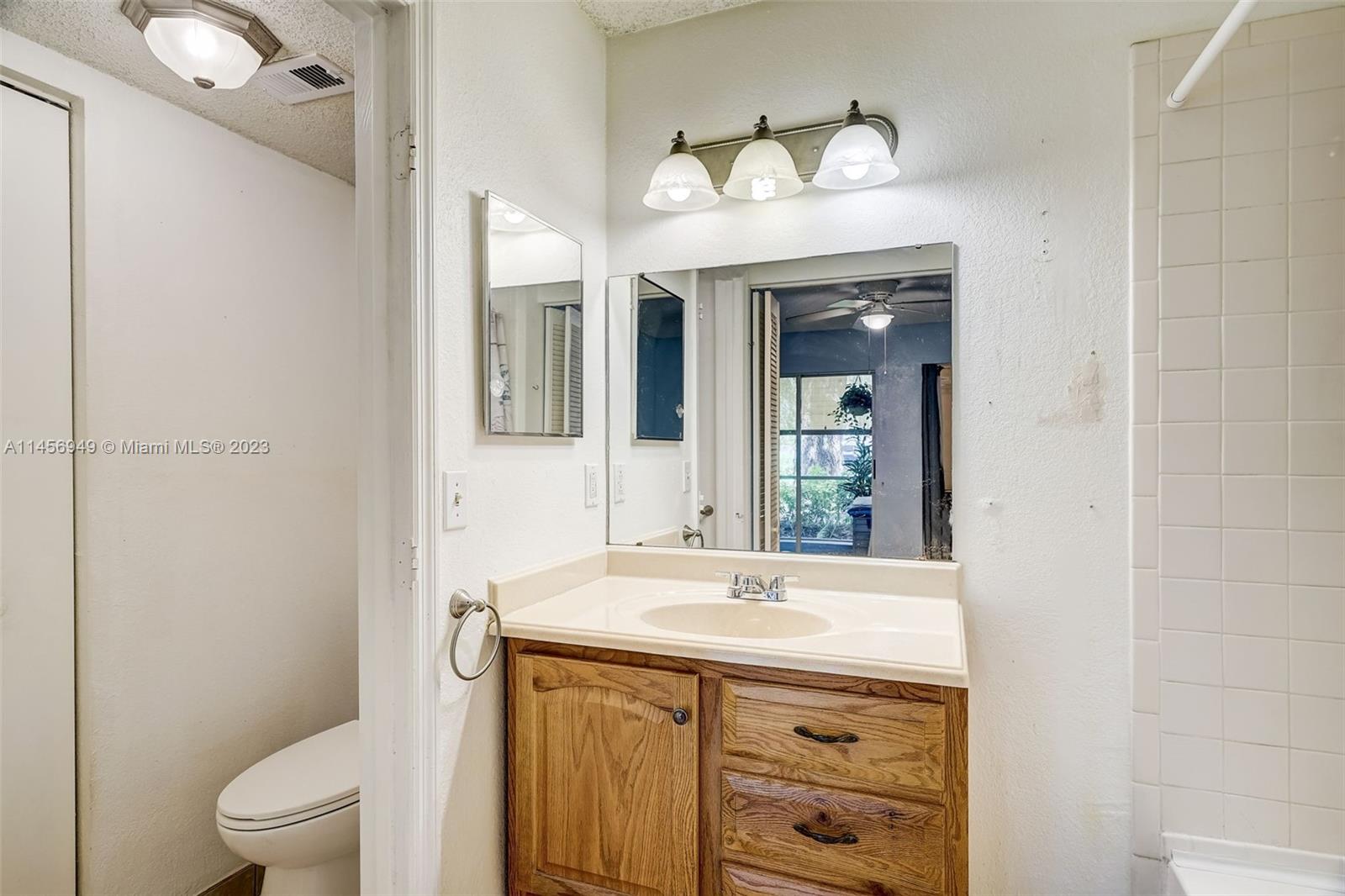 Venetian Palms - Residential