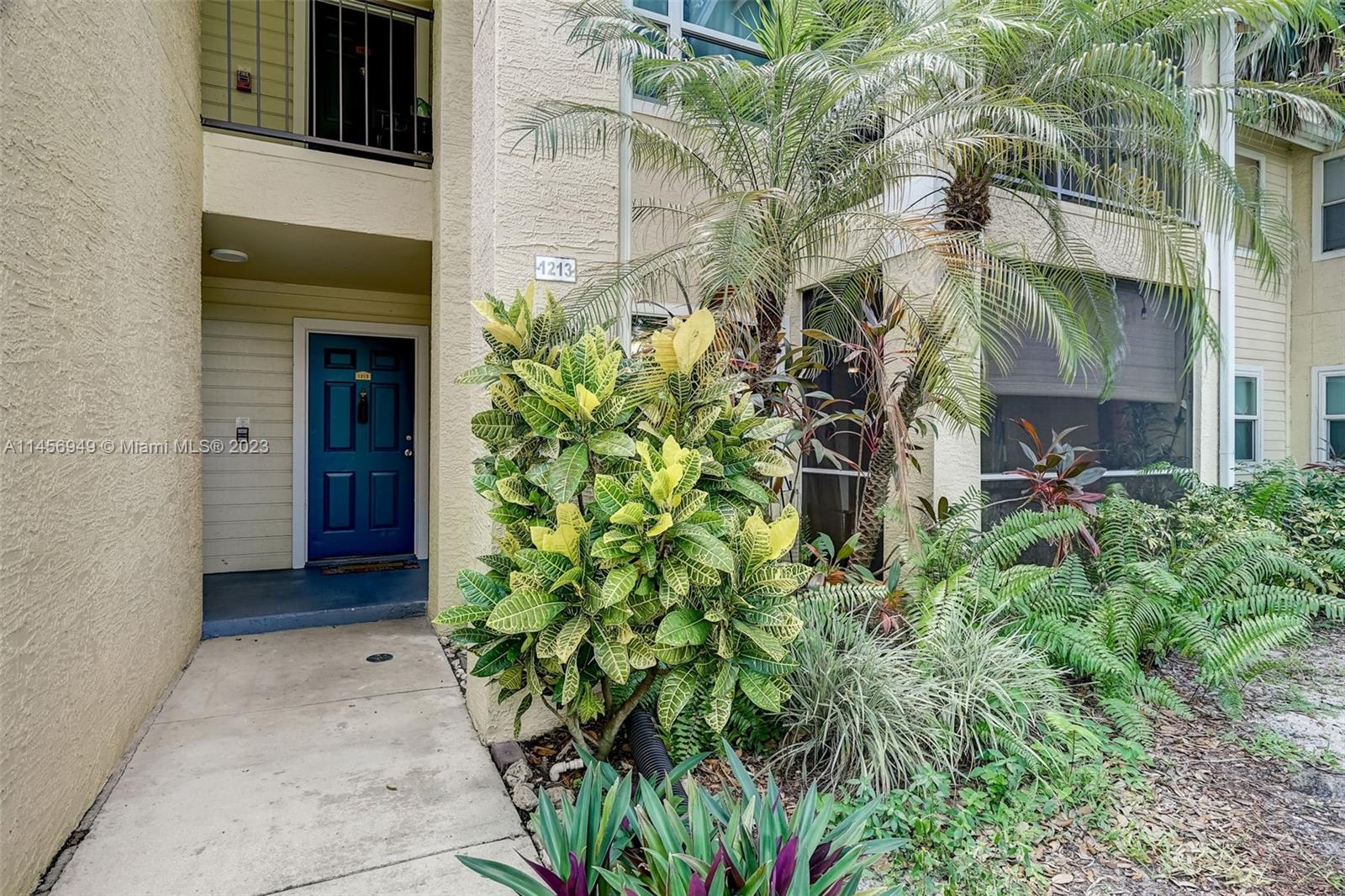 Venetian Palms - Residential