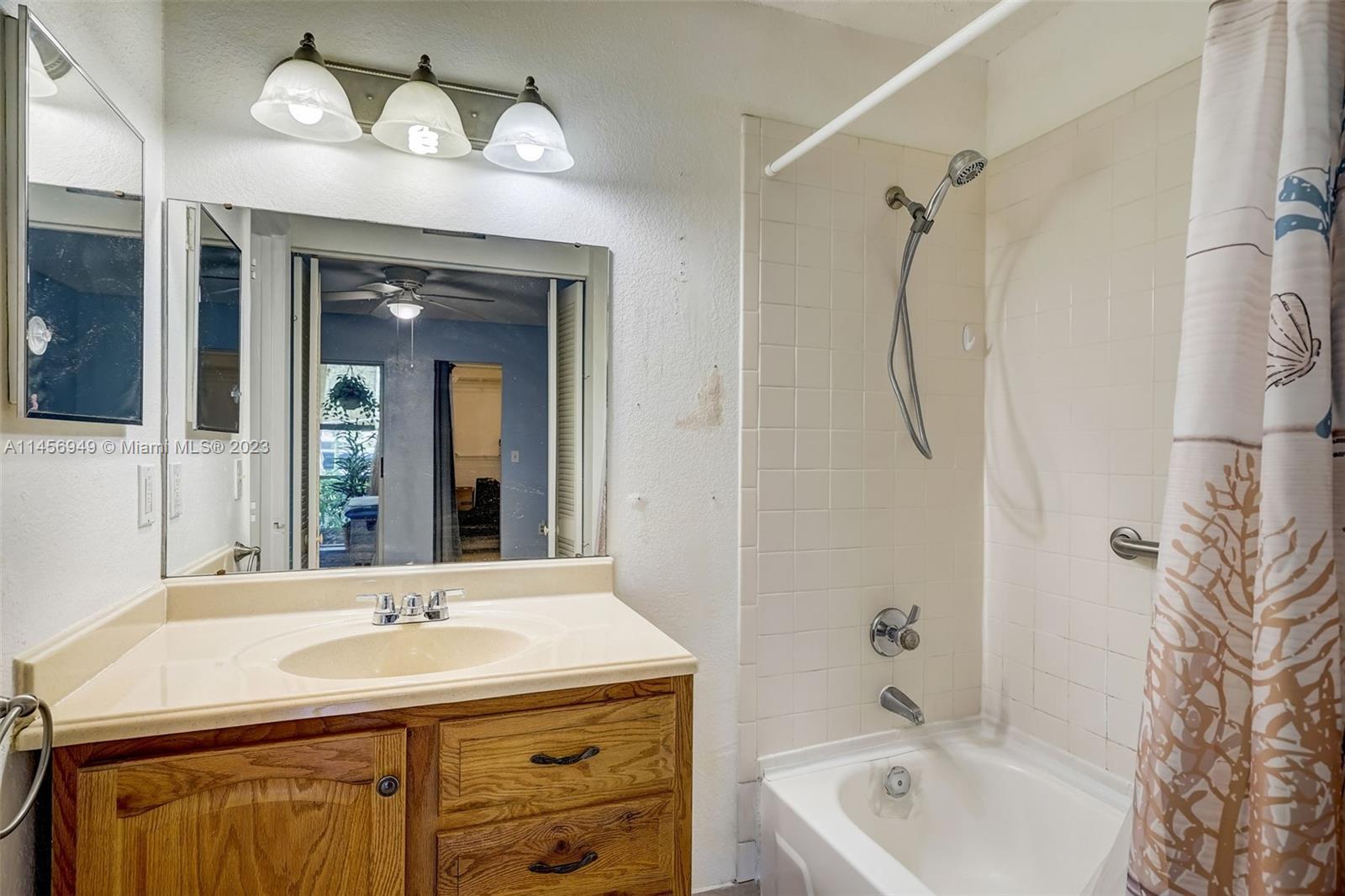 Venetian Palms - Residential