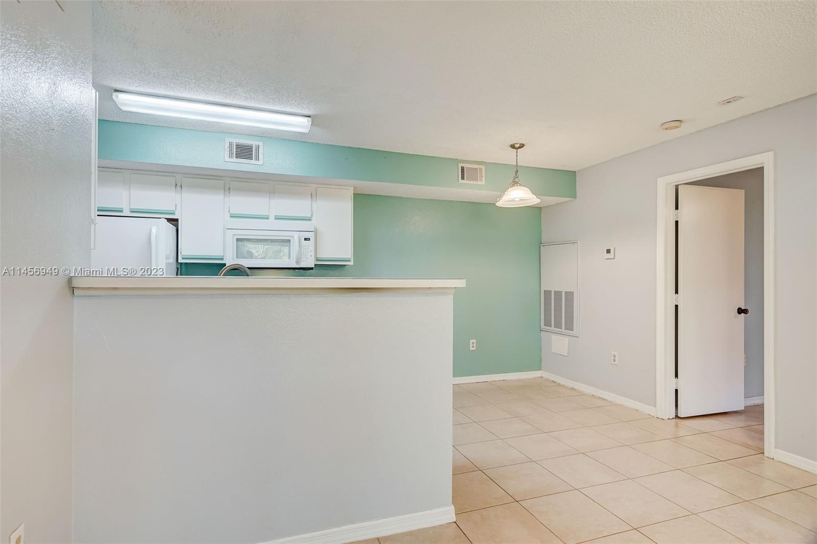 Venetian Palms - Residential