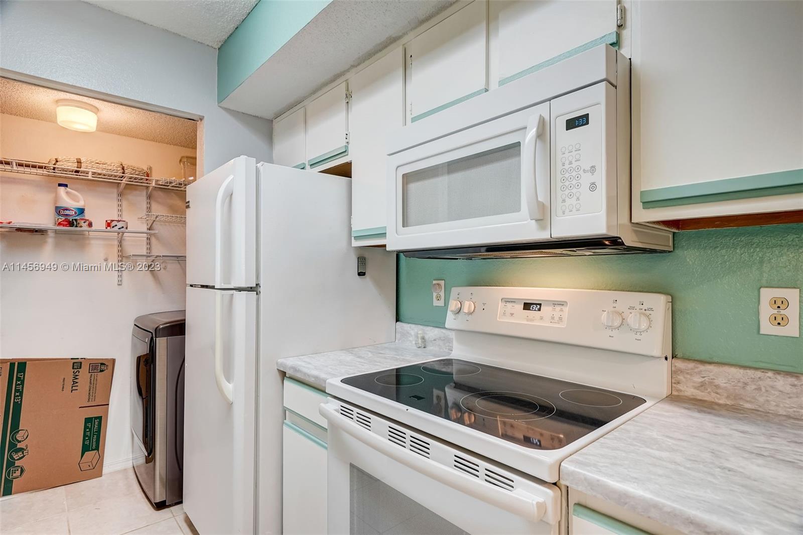 Venetian Palms - Residential