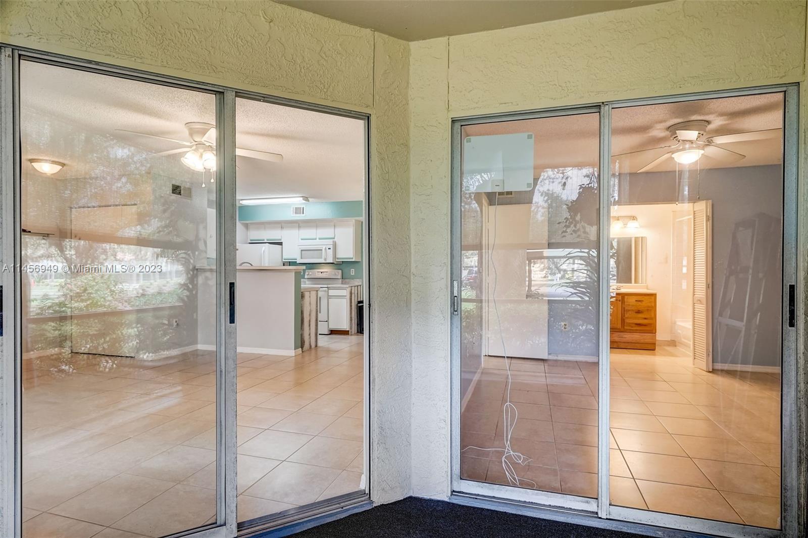 Venetian Palms - Residential