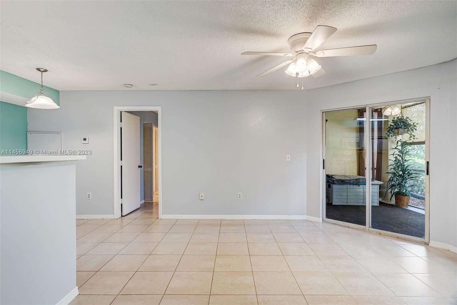 Venetian Palms - Residential