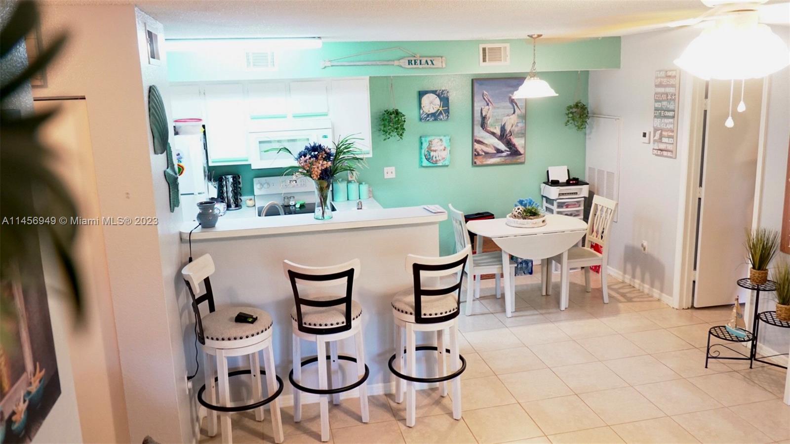 Venetian Palms - Residential