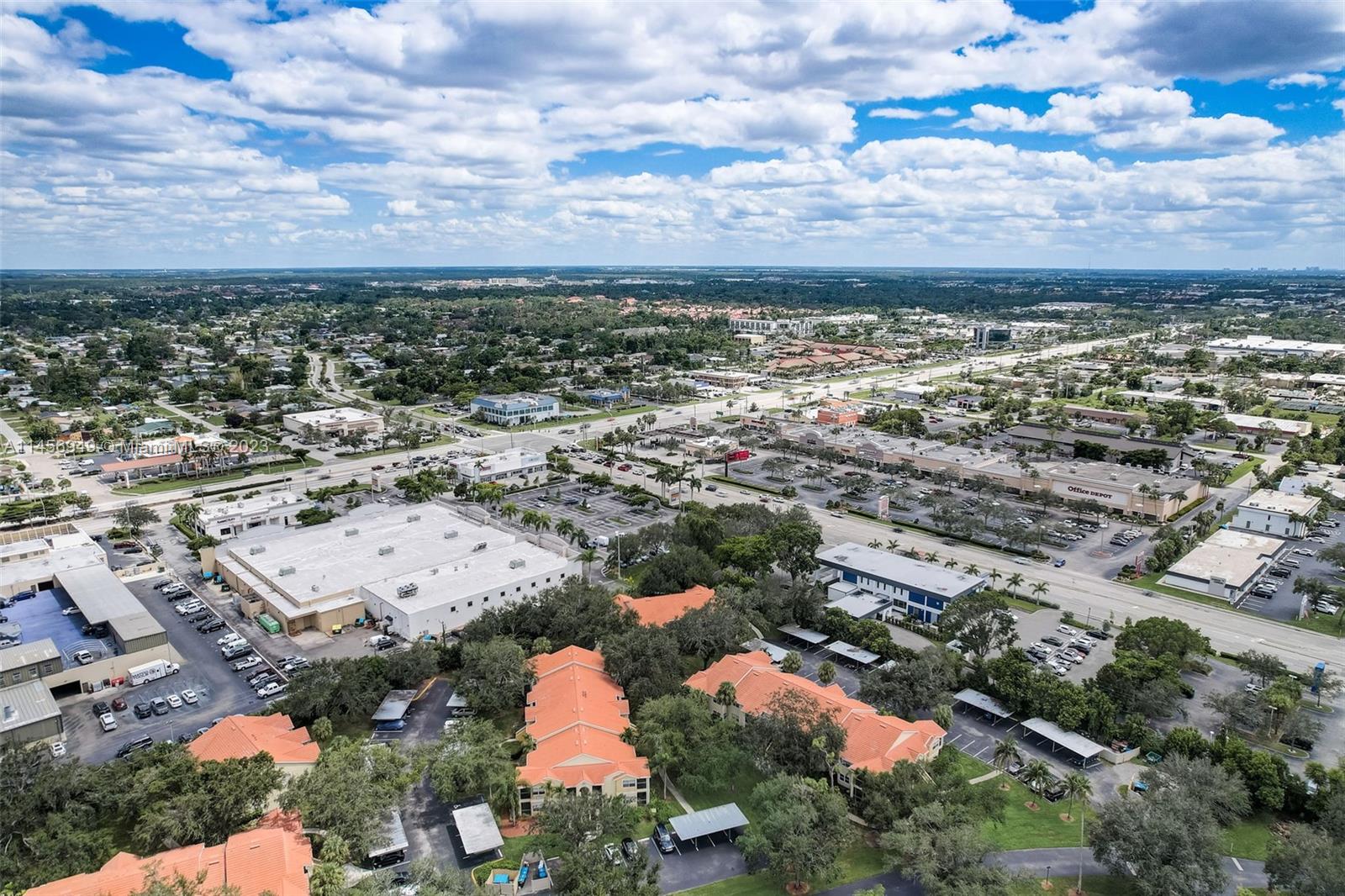 Venetian Palms - Residential