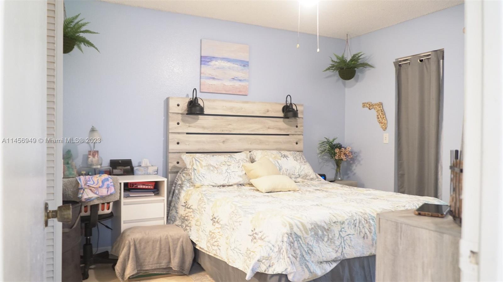 Venetian Palms - Residential